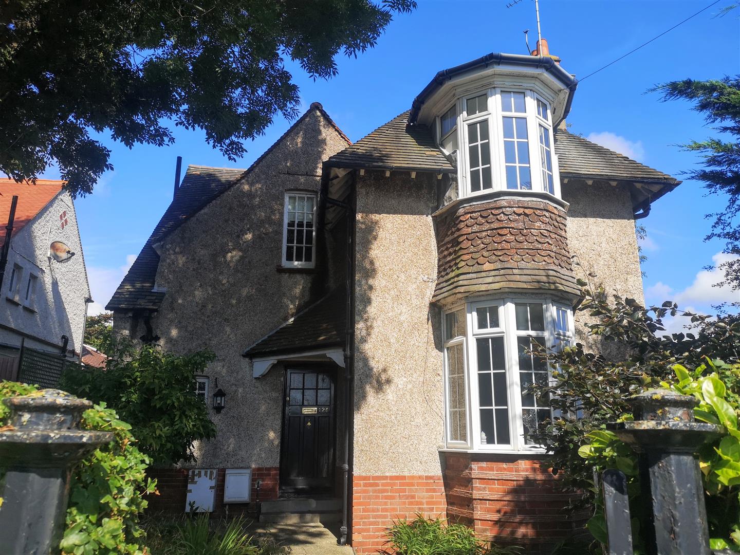 Property Details for Brodrick Road Eastbourne East Sussex BN22 9RB